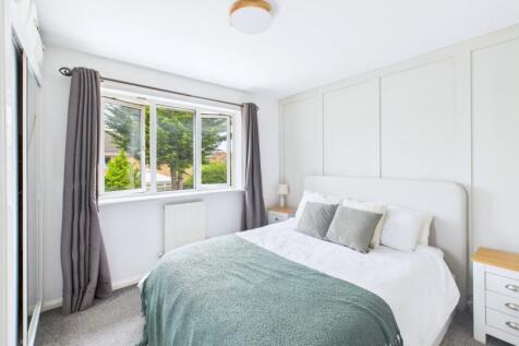 CAM02351G0-PR0083-STILL004