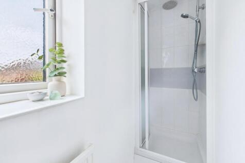 CAM02351G0-PR0083-STILL010