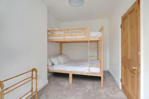 Bedroom 2 (Double)