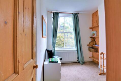 Bedroom 2 (Double)