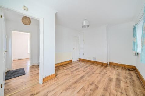 EweMove Harrogate Dining Room
