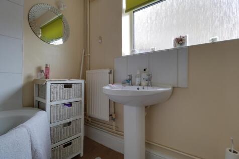 Bathroom 194a