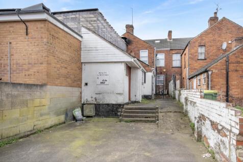 Estate Agent EweMove Scunthorpe Rear Aspect
