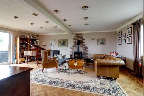 12. Living Room 2