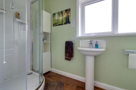 30. Ensuite