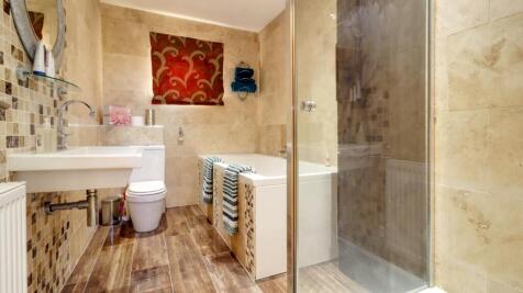 19. Bathroom 2