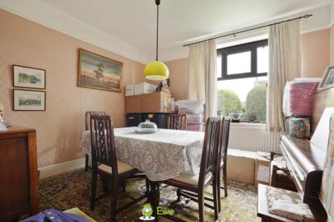 Estate Agent EweMove Scunthorpe Dining Room