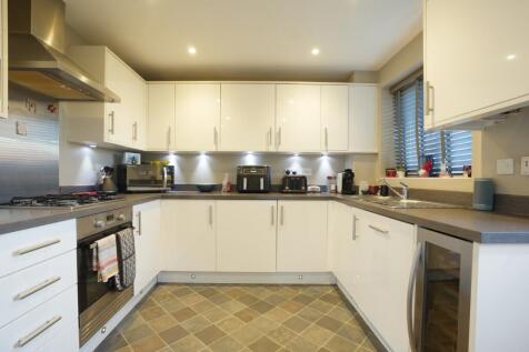 Estate Agent EweMove Scunthorpe Kitchen