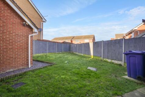 Estate Agent EweMove Scunthorpe Garden