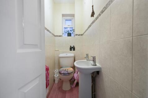 Estate Agent EweMove Scunthorpe WC