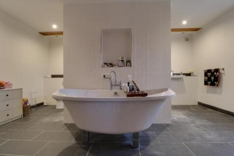Master Ensuite