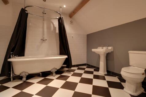 Bedroom 2 Ensuite
