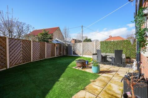 EweMove Estate Agent Scunthorpe Back Garden