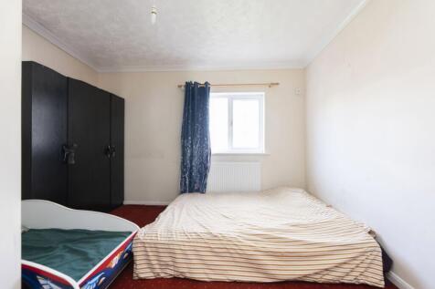 EAGLESTHORPE BEDROOM 1