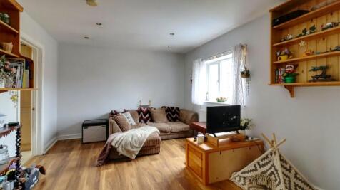 1st Floor Lounge 2