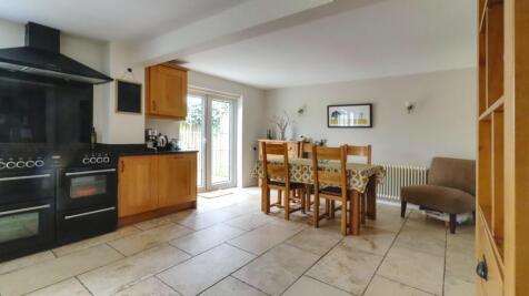 6. Kitchen 3