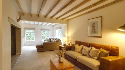 8. Lounge 2
