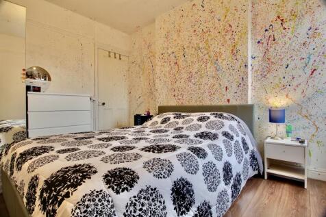 Bedroom 2 - double