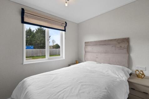 Avanti Guest Bedroom