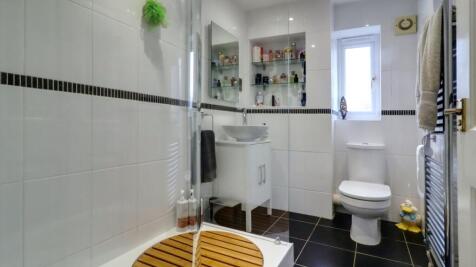 14. Ensuite