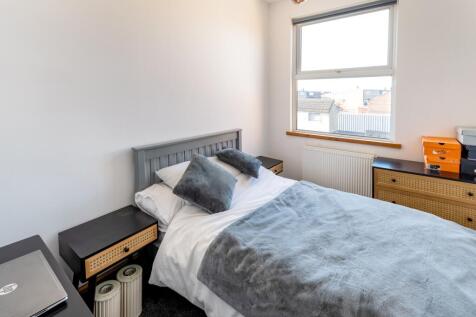 EweMove Estate Agent Gainsborough Bedroom 3
