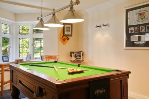 EweMove Estate Agent Scunthorpe Games
