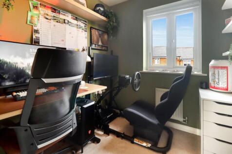 Bedroom currently used as office