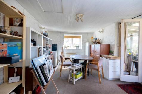 Art Studio or Downstairs Bedroom