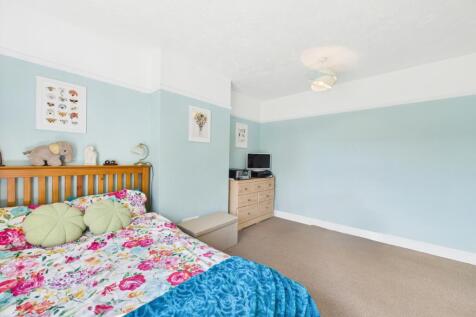 Bedroom - EveMove Spalding