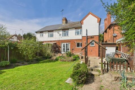 Garden - EveMove Spalding