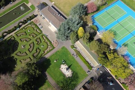 Ayscoughfee Garden - EveMove Spalding