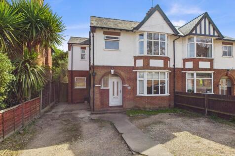 Front of House - EveMove Spalding