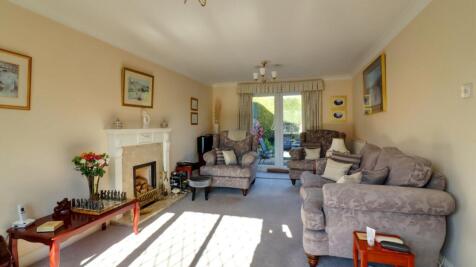 Lounge 1