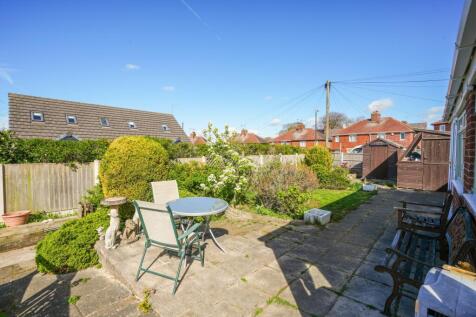 EweMove Estate Agent Scunthorpe Back Garden
