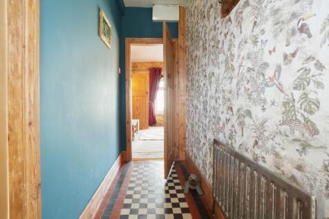 EweMove Estate Agent Scunthorpe Entrance Hall