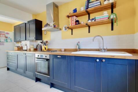 Kitchen - EweMove Hinckley Gus Critchlow