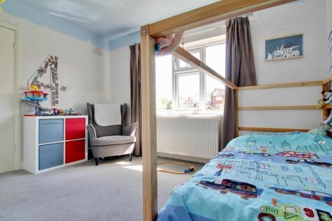 Bedroom 3 - reverse view - EweMove Hinckley Gus Cr