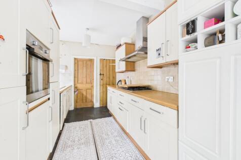 5. Kitchen Breakfast room