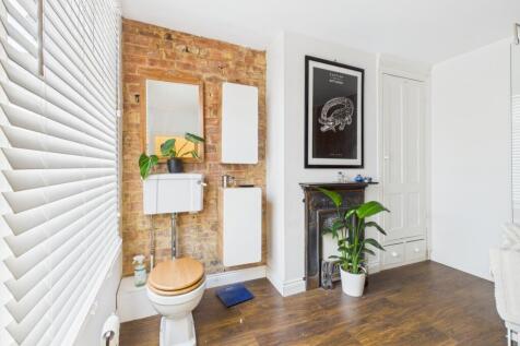 12. Bathroom 1