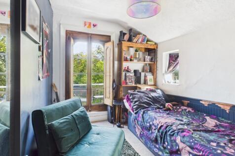 12. Bedroom 2