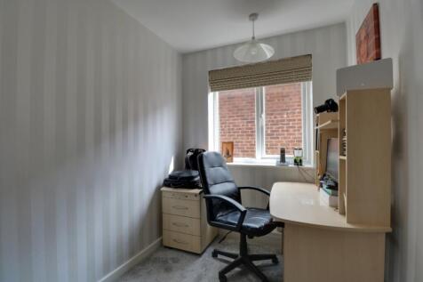 Bedroom 5 Study