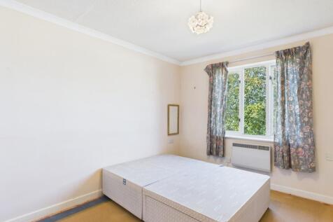 CAM02313G0-PR0099-STILL001