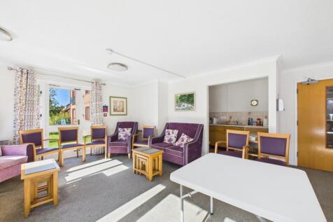 CAM02313G0-PR0099-STILL014