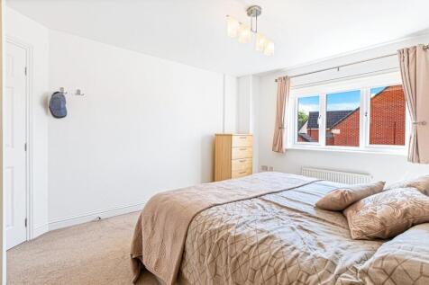 Bedroom 1 angle 2