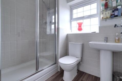 12. Ensuite