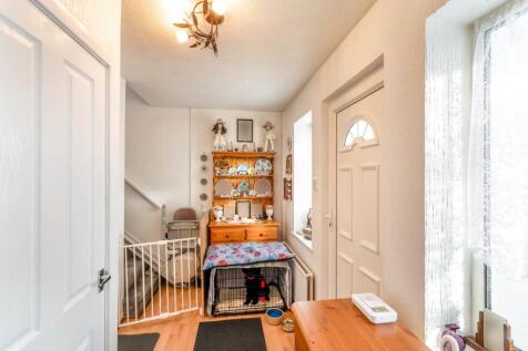 Estate Agent EweMove Scunthorpe Hallway