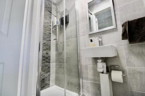 Shower room ground floor