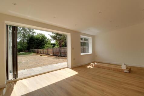 Open Plan Living with Bifolds