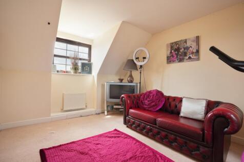 EweMove Estate Agents Scunthorpe - Bedroom 5