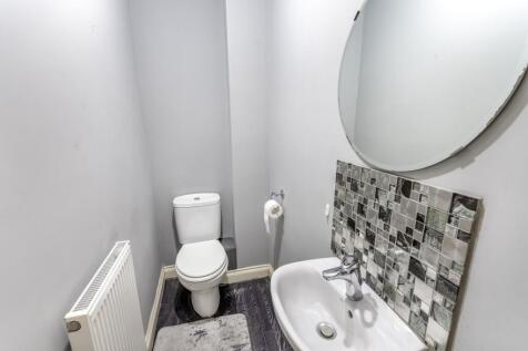 EweMove Scunthorpe Estate Agent - WC